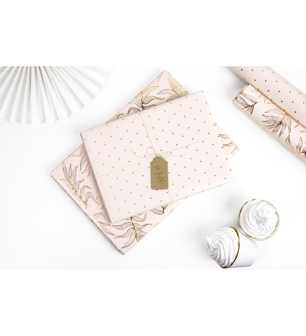 Dárkový papír se zlatými motivy