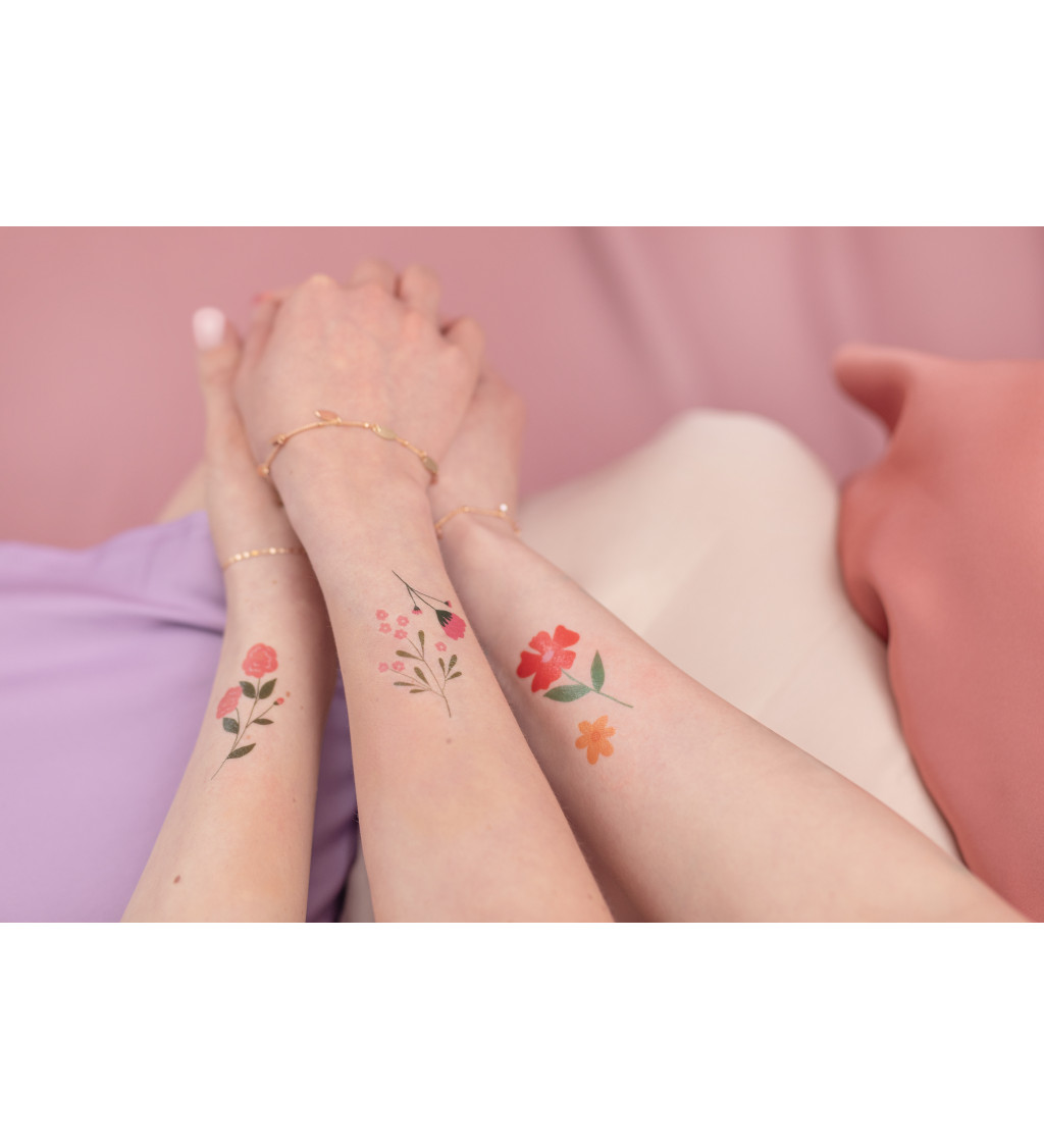 Omyvatelné tetování květiny